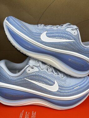 NEW Nike Vomero Plus Running Football Gray HV8154-003 Women's Size 10